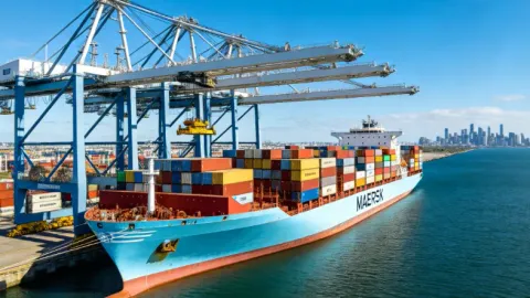 How long does sea shipping take from China to Mexico