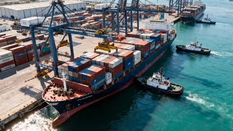 Port to port shipping From Shanghai to Long Beach