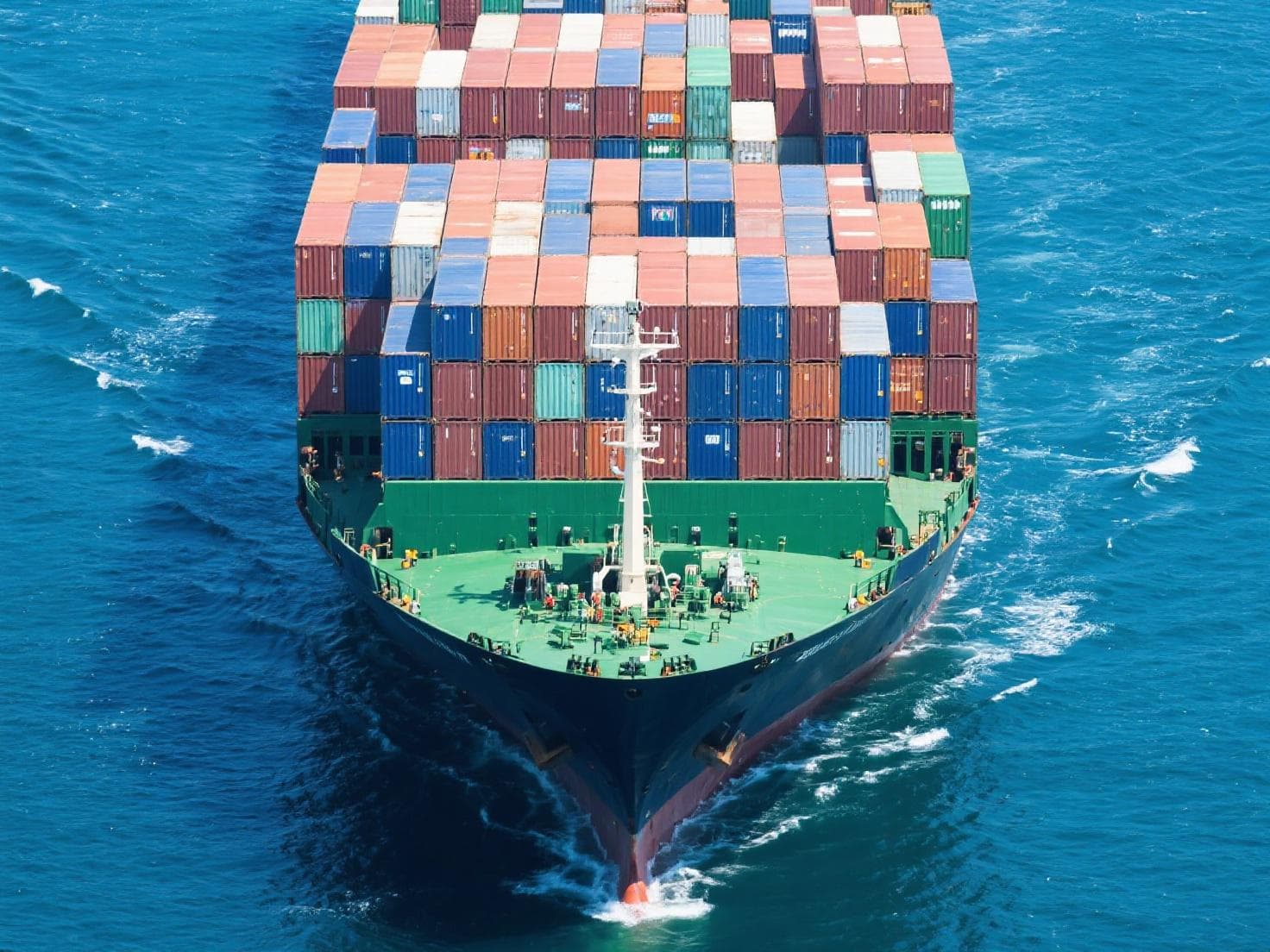 Containers shipping from China to USA